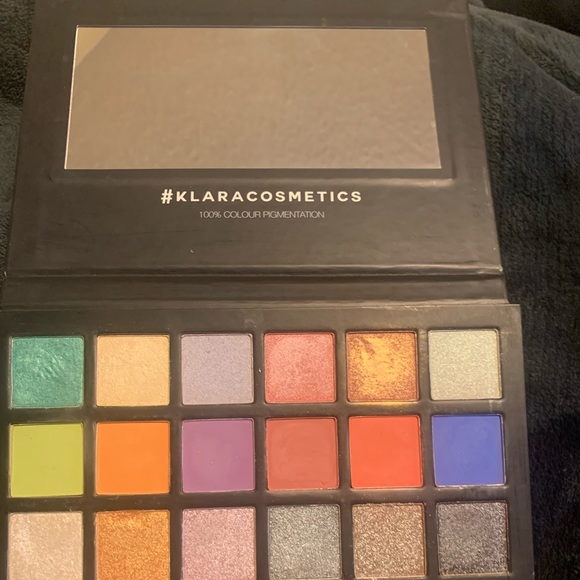 KLARA COSMETICS 24 PAN PALETTE CALLED MALIBU - Picture 3 of 7